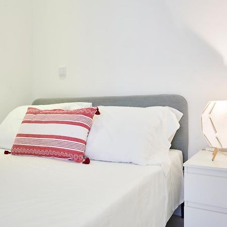 Altido Fabulous 3-Br Apartment In Western Лиссабон Экстерьер фото