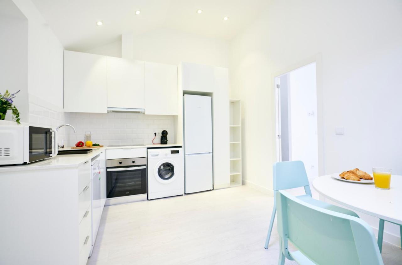 Altido Fabulous 3-Br Apartment In Western Лиссабон Экстерьер фото